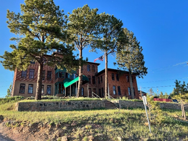 Hotel St Nicholas image 1